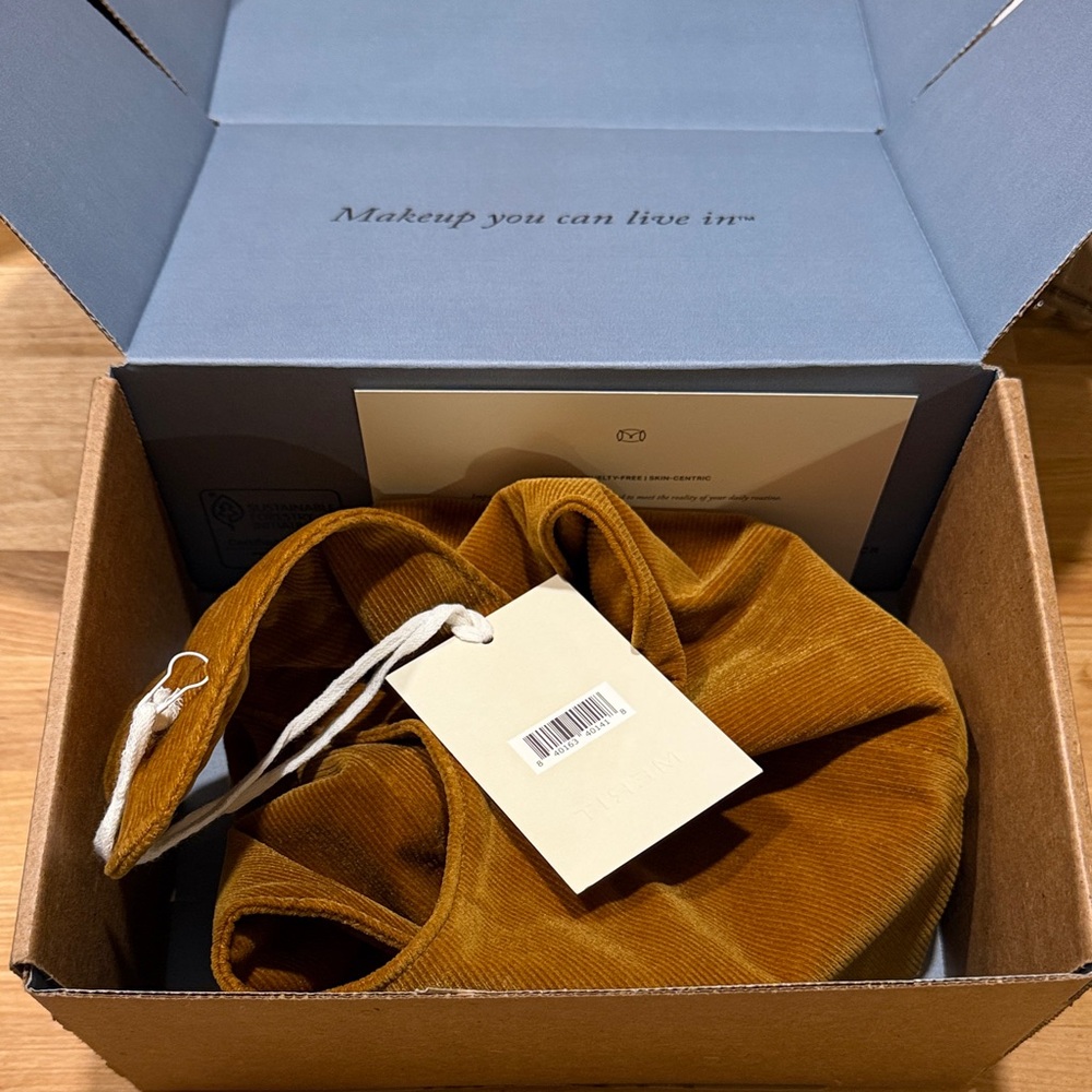 Velvet Makeup Bag in Rich Brown